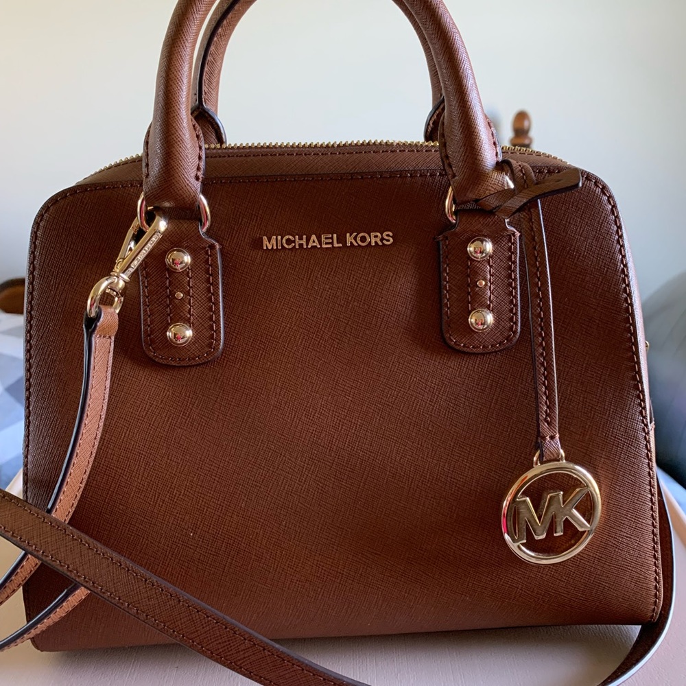 Michael Kors purse.  Excellent condition.